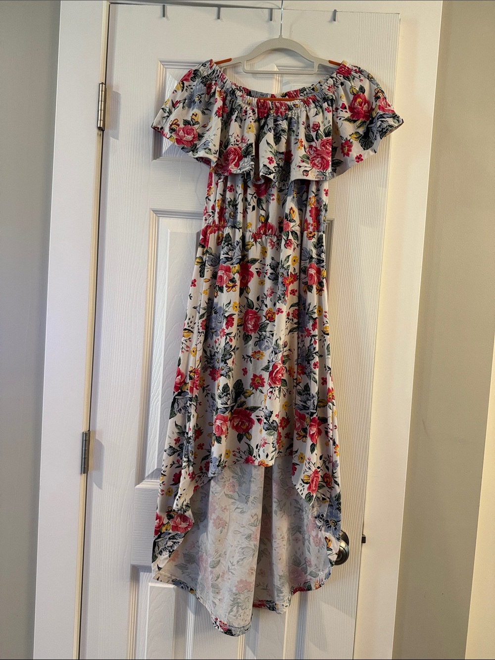 Source Unknown Off-Shoulder High-Low Floral Dress in White and Pink